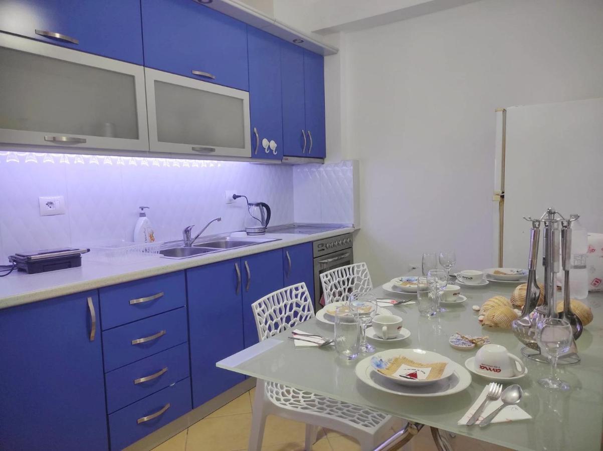 Coastal Retreat - Beach Apartment Vlore Vlorë Exterior foto
